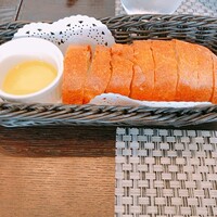 R restaurant & bar - 