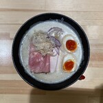 Ramen Ginga - 鶏白湯らーめん＋味玉
