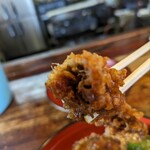 天ぺい - 断面写真　脂が乗っていて旨いです。