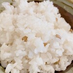 たんや善治郎 - 麦ごはん