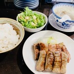 たんや善治郎 仙台駅前本店 - 上撰極厚真中たん定食\(//∇//)\