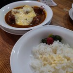 欧風カレー ボンディ - チキンカレー（中辛・ご飯少なめ）チーズトッピング