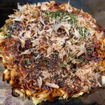 Okonomiyaki Hayashi - 令和5年10月
                      営業時間(12:00〜23:00)
                      ブタ玉モダン焼き 税込600円