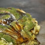 お好み焼き ふじや - めっちゃキャベツが主役な、生地もソースも抜群(≧◡≦) うめぇ！中までキャベツがシャキッと「焼かれてる」ので、蒸した火の通し方とちがって、味がキリッとしてウマウマでした