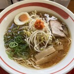 222059193 - みそラーメンを別アングルから