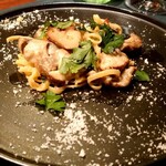 osteria LIU - 私のニ皿目　ポルチーニ茸のパスタ