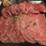 焼肉酒家 傳々 - 