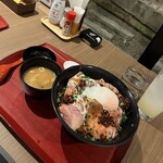 Raibukicchimbirakutei - スタミナ丼