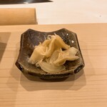 鮨 まるふく - ガリ