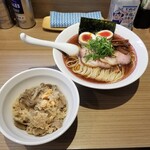 Rock’anDo - 豚そば＋味玉＋サーモンと舞茸の炊込みご飯