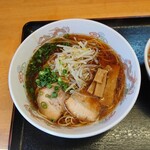 中華村 悟空 - しょうゆラーメン