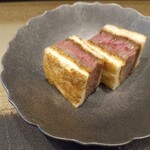 USHI - ビーフカツレツサンドイッチ