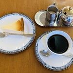 かたある - 料理写真:「ケーキセット」950円税込み♫