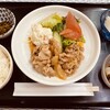 駅前食堂 Seiten - 豚の生姜焼き定食＝880円