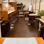 駅前食堂 Seiten - 開店直後の店内
平日の11時半