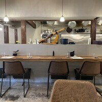 ricont - 店内、カウンター