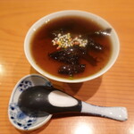 日本料理 たかむら - 蝦夷紫雲丹の茶碗蒸し、香茸の餡