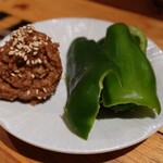 立呑処 ハチハチ - 肉味噌ピーマン