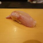 Sushi Koma - 地物カサゴ、1週間寝かし、半日昆布〆、すだち