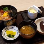 遊食房屋 - 