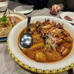珍寶海鮮舫 - 蒸しイカ・太刀魚・豚牛バラのオイスター仕立て
            -Chinese Steamed Pork,Beef belly and scabbard fish-
            3980円