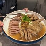 珍寶海鮮舫 - 薬膳醤油煮込みの盛り合わせ（5種）
      -Marinated Meat Combination with medicinal soy sauce(5 Types)-
      2980円