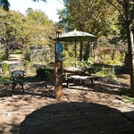 Furansuya - 庭