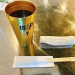 オモニ美道 - お茶はコーン茶で、樽ハイグラスでくれた