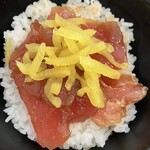 TSUKIJI SAMURAI - トロタク丼のアップ