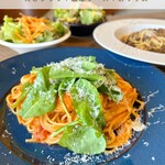 tantan - ルッコラとえびのトマトクリーム