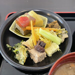 食事処宮崎 - 野菜で作られた小鉢は素敵でした