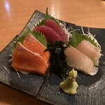 稚内海鮮と地鶏の個室居酒屋 旬蔵 - 朝どれ鮮魚のお造り3点盛り合わせ