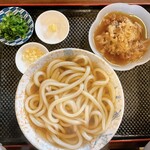 Honkaku Te Uchi Udon Ya 108 - 肉うどん✨