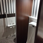 ブロンコビリー - 男子トイレ