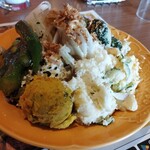 ブロンコビリー - サラダバー取り過ぎました