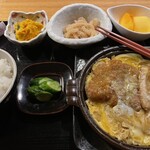Shokusai Bishu Yashima - 日替り カツとじ定食850円