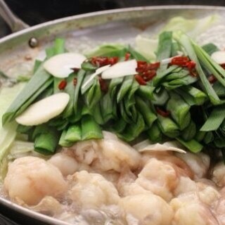 If you want to taste authentic Motsu-nabe (Offal hotpot), come to our store! Single items can be ordered for 1 person◎