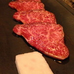 うしごろ 貫 恵比寿本店 - 上ヒレ