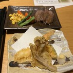 山桜 桃の湯 - 天ぷら、ステーキ