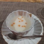 fu-fu shisen - 杏仁豆腐金木犀シロップ