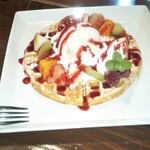 雪詩慕雲 - フルーツワッフル。