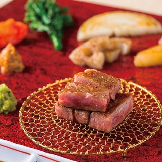 我们提供各种可以品尝神户牛排套餐！