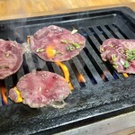 Hiruzen Yakiniku Resutoran Ichifuku - 