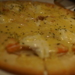 ラウンジ フェリース - サーモンとクリームチーズのピザ