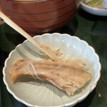 Ryoutei Hamaya - フルのあら汁に入っていた赤魚