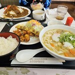 物豆奇　五番館 - 日替わり麺セット 豚汁うどん 唐揚げ