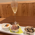 ヒル薬膳粥・ヨル貝料理カイノクチ - 前菜