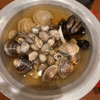 ヒル薬膳粥・ヨル貝料理カイノクチ - 貝鍋の始まり