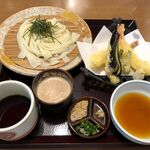 むぎの里 - 天ざるうどん ＆ くるみつゆ
