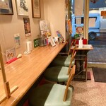 Okinawan Kafe Koza - カウンター席